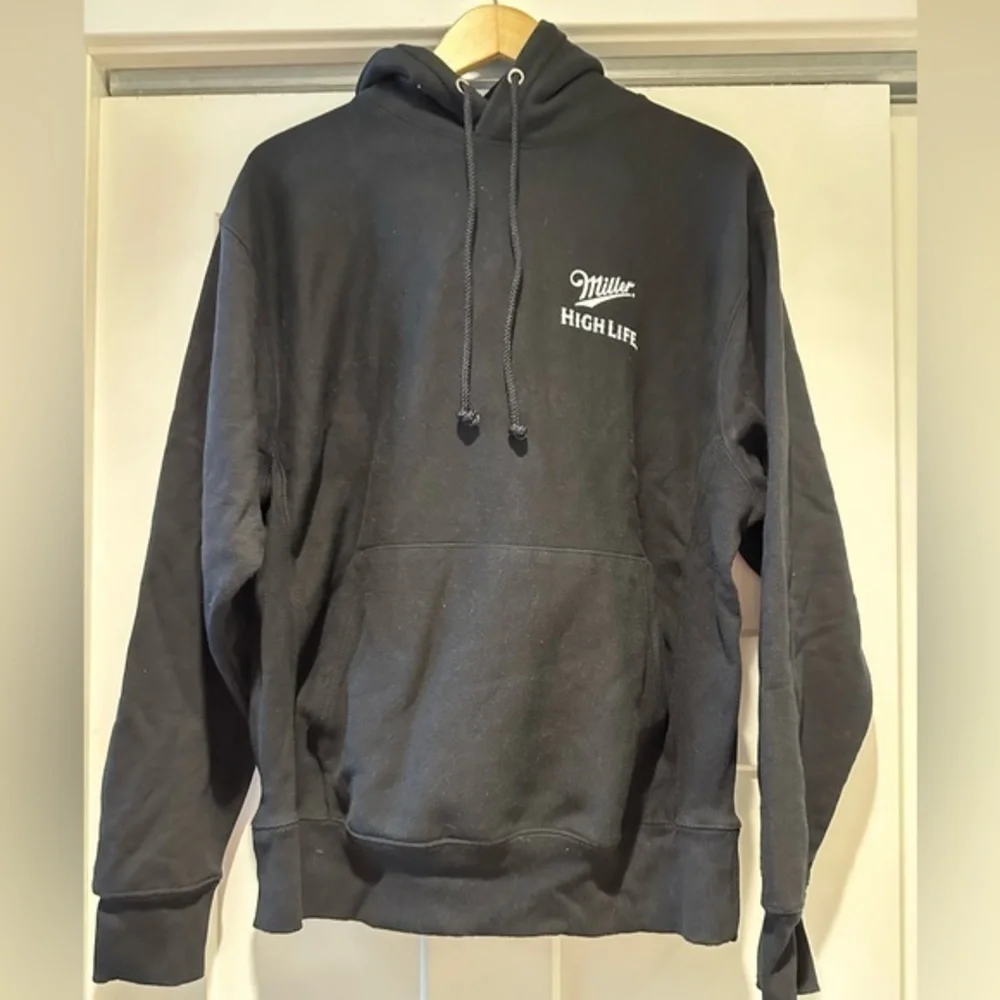 Miller Highlife Girl on the Moon Black Hooded Sweatshirt Size Medium - Picture 4 of 8